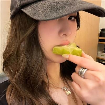 细长的电话线